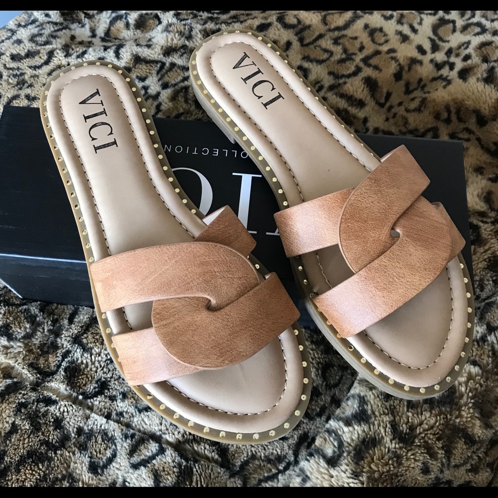 Vici sandals